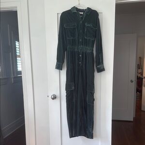 Universal Thread Dark Green Velvet Long Sleeve Pantsuit